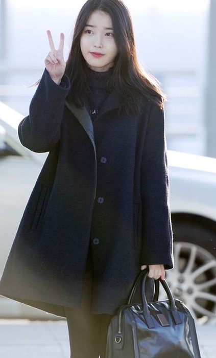 IU